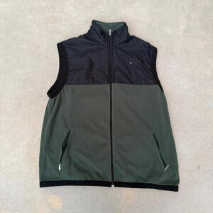 2000s Nike green sweater vest